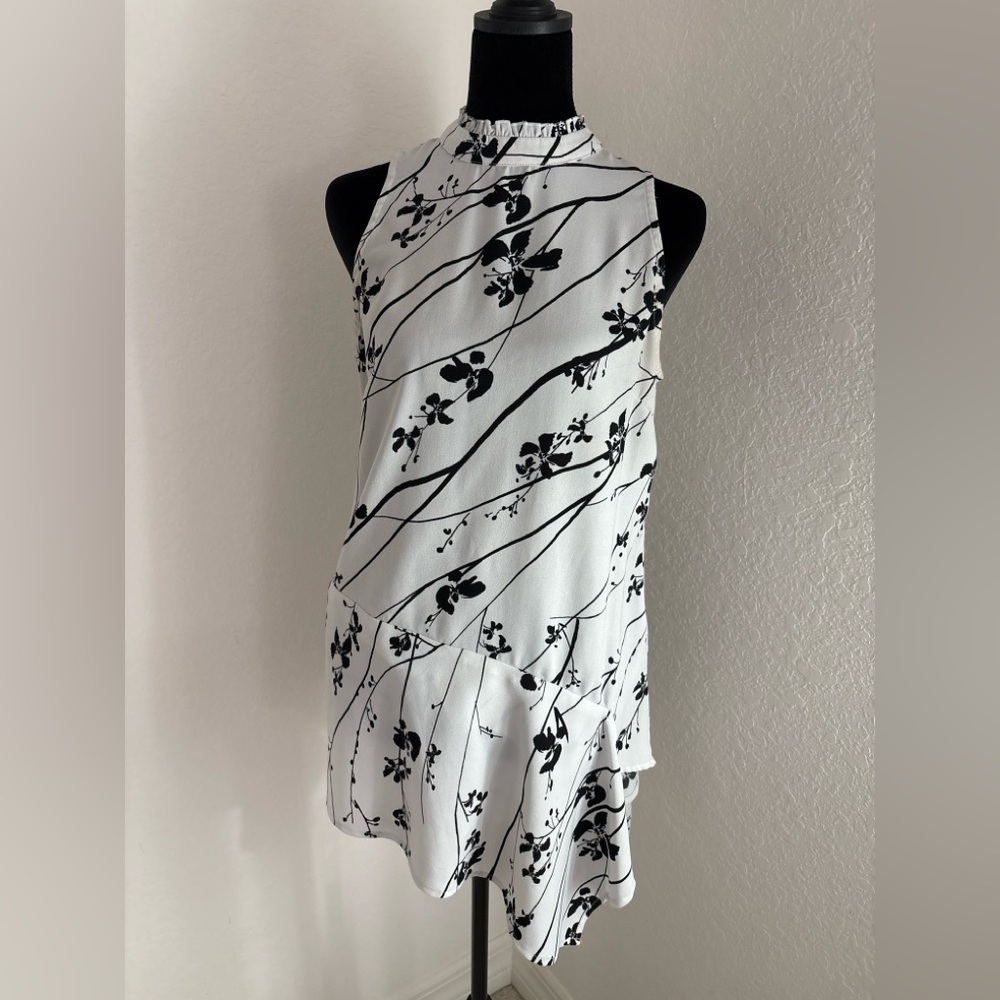 White House Black Market Floral Halter Blouse High Neck Flowy Ruffle Hem Size 4 - Picture 16 of 16